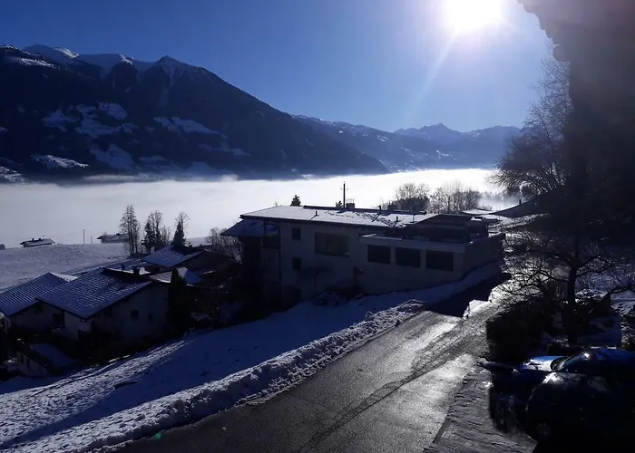 Evelyn Appartement *